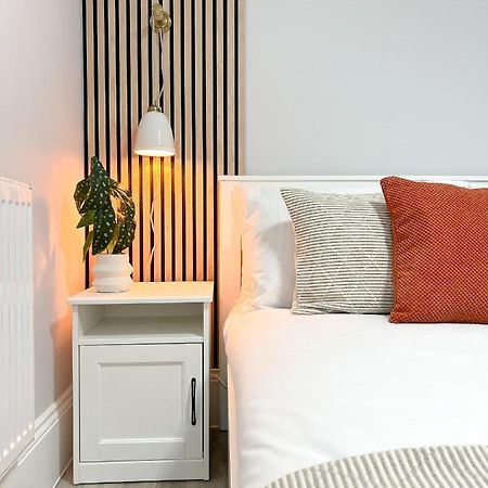 Apartamento The Bohemian Basement Maidstone Exterior foto