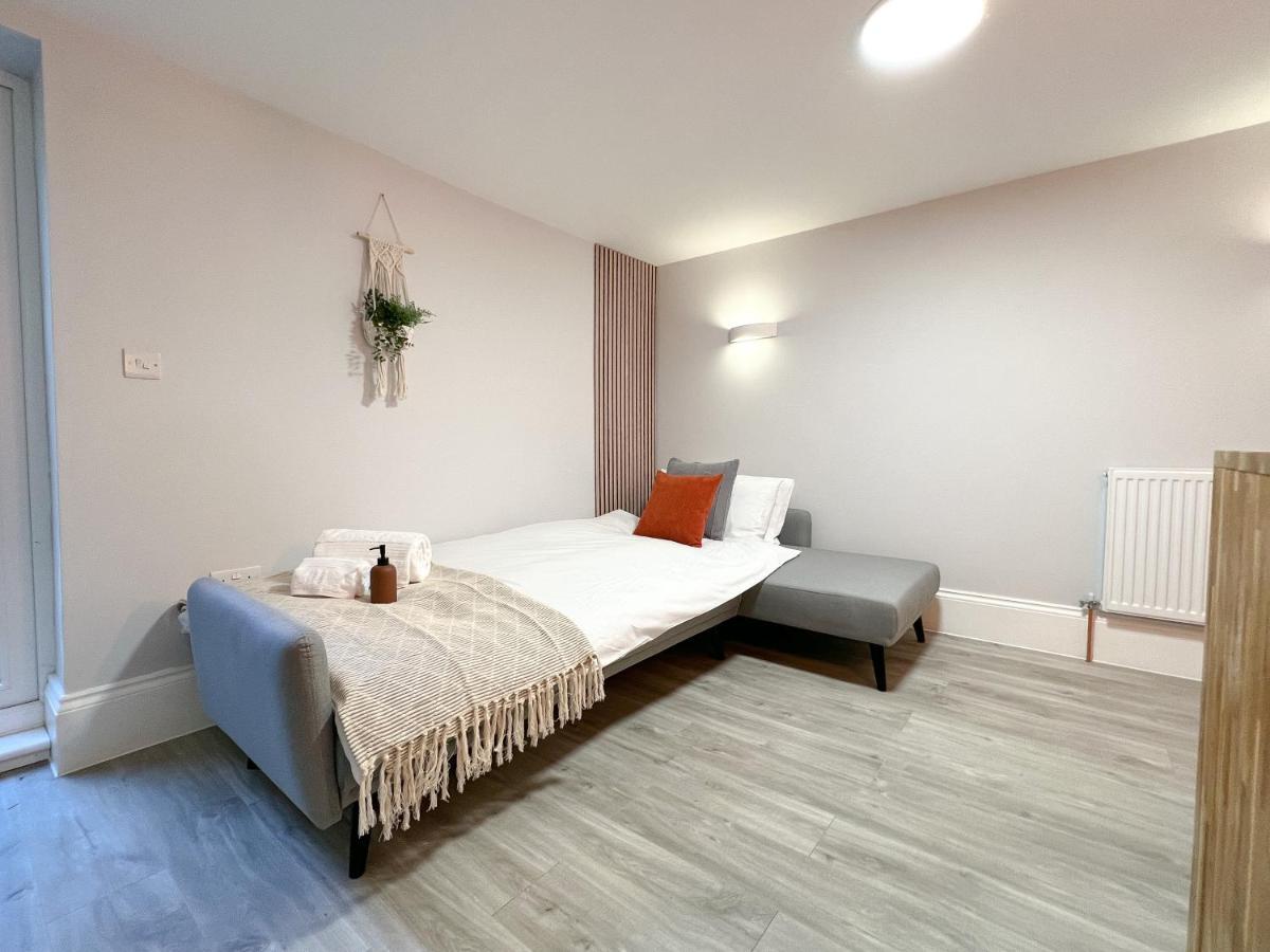 Apartamento The Bohemian Basement Maidstone Exterior foto