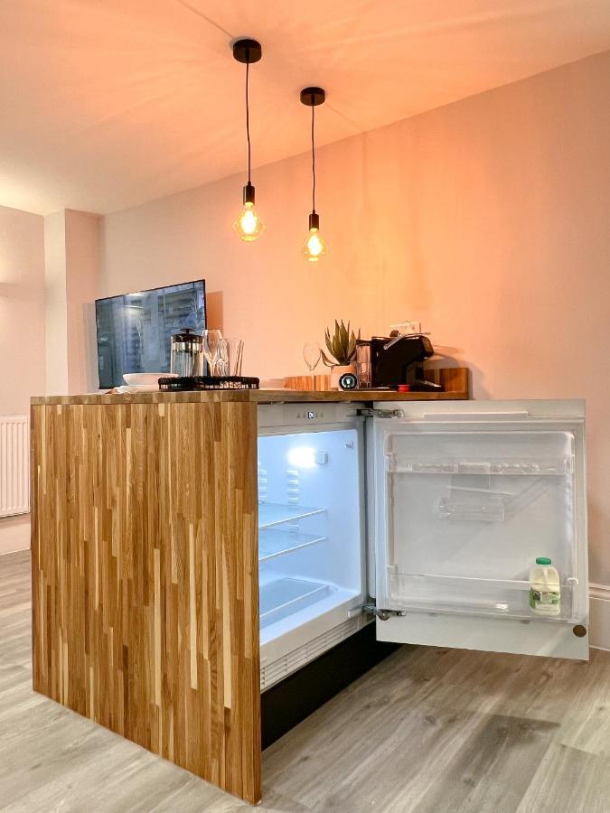 Apartamento The Bohemian Basement Maidstone Exterior foto